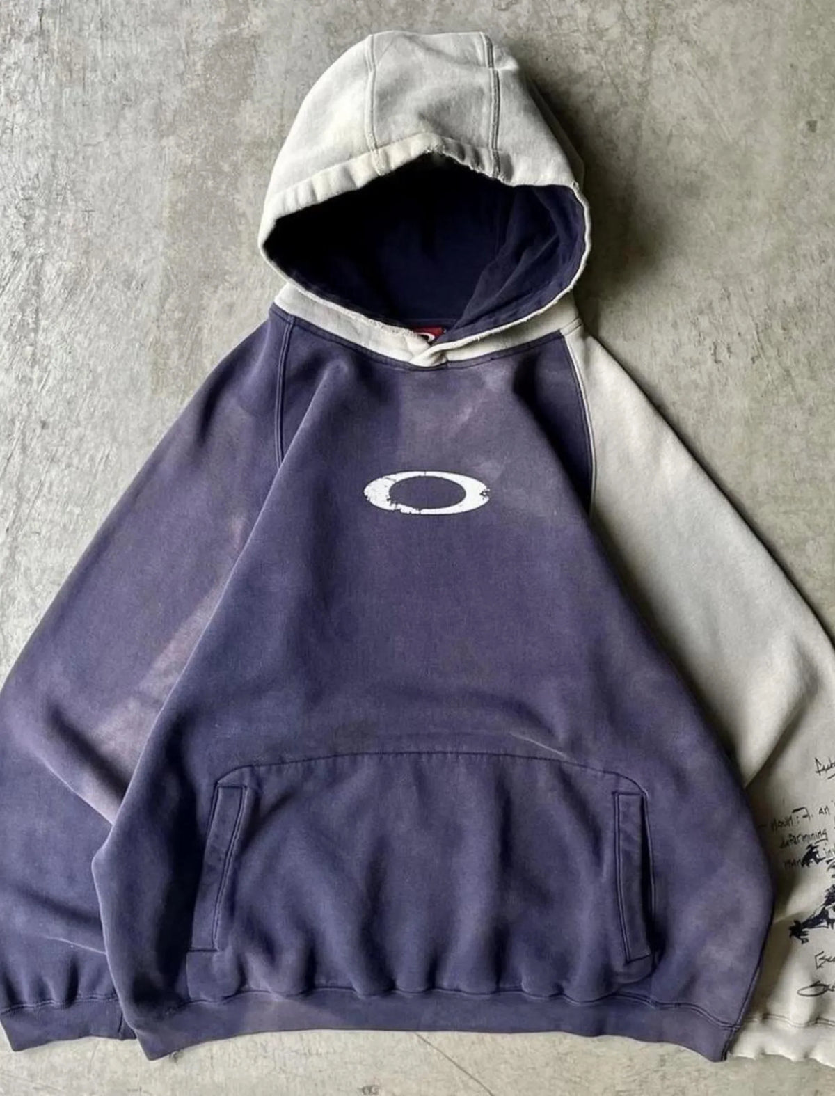 Classic "O" Hoodie