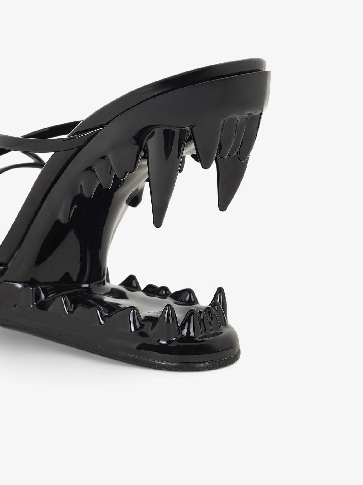 VELVET HEELS — BLACK